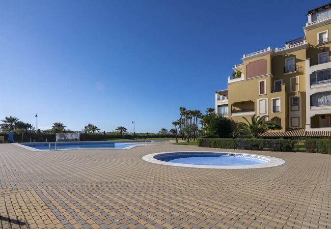 Apartamento en Isla Canela - Los Cisnes - Playa de los Haraganes HLHC184P243