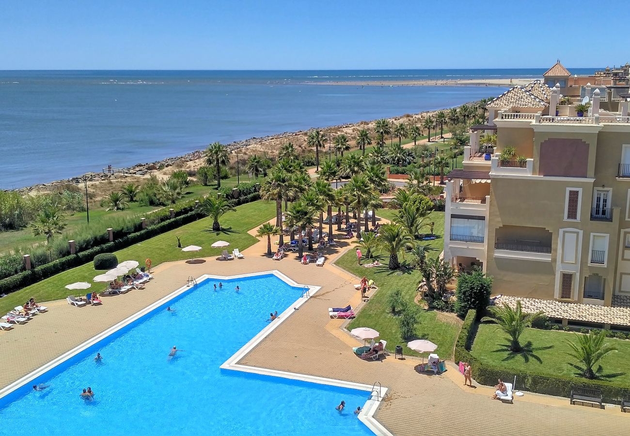 Apartamento en Isla Canela - Los Cisnes - Playa de los Haraganes HLHC184P243