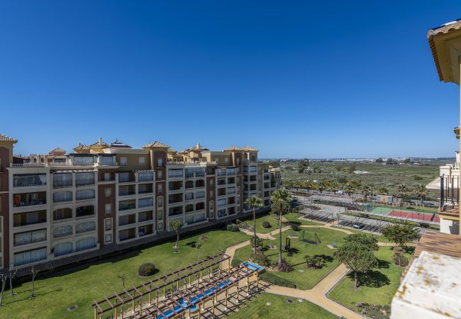 Apartamento en Isla Canela - Los Cisnes Atico - Playa de los Haraganes HLHC268P128 Apartamento en Isla Canela - Los Cisnes Atico - Playa de los Haraganes HLHC268P128