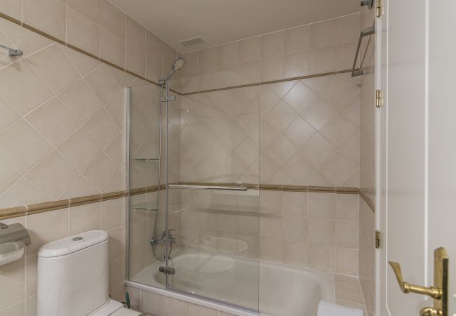 Apartamento en Isla Canela - Los Cisnes Atico - Playa de los Haraganes HLHC268P128 Apartamento en Isla Canela - Los Cisnes Atico - Playa de los Haraganes HLHC268P128