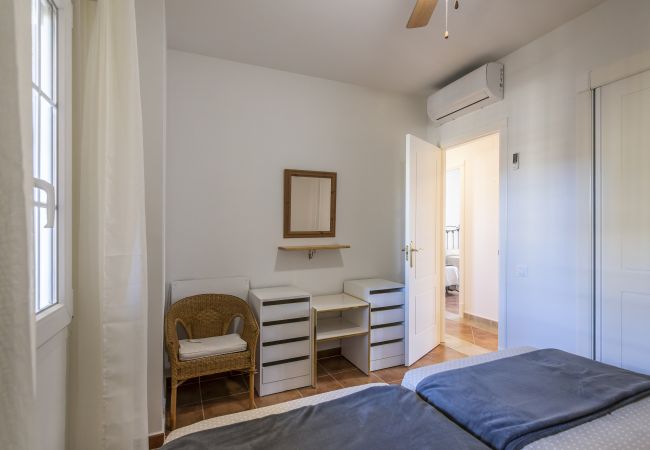 Apartamento en Isla Canela - Los Cisnes Atico - Playa de los Haraganes HLHC268P128 Apartamento en Isla Canela - Los Cisnes Atico - Playa de los Haraganes HLHC268P128