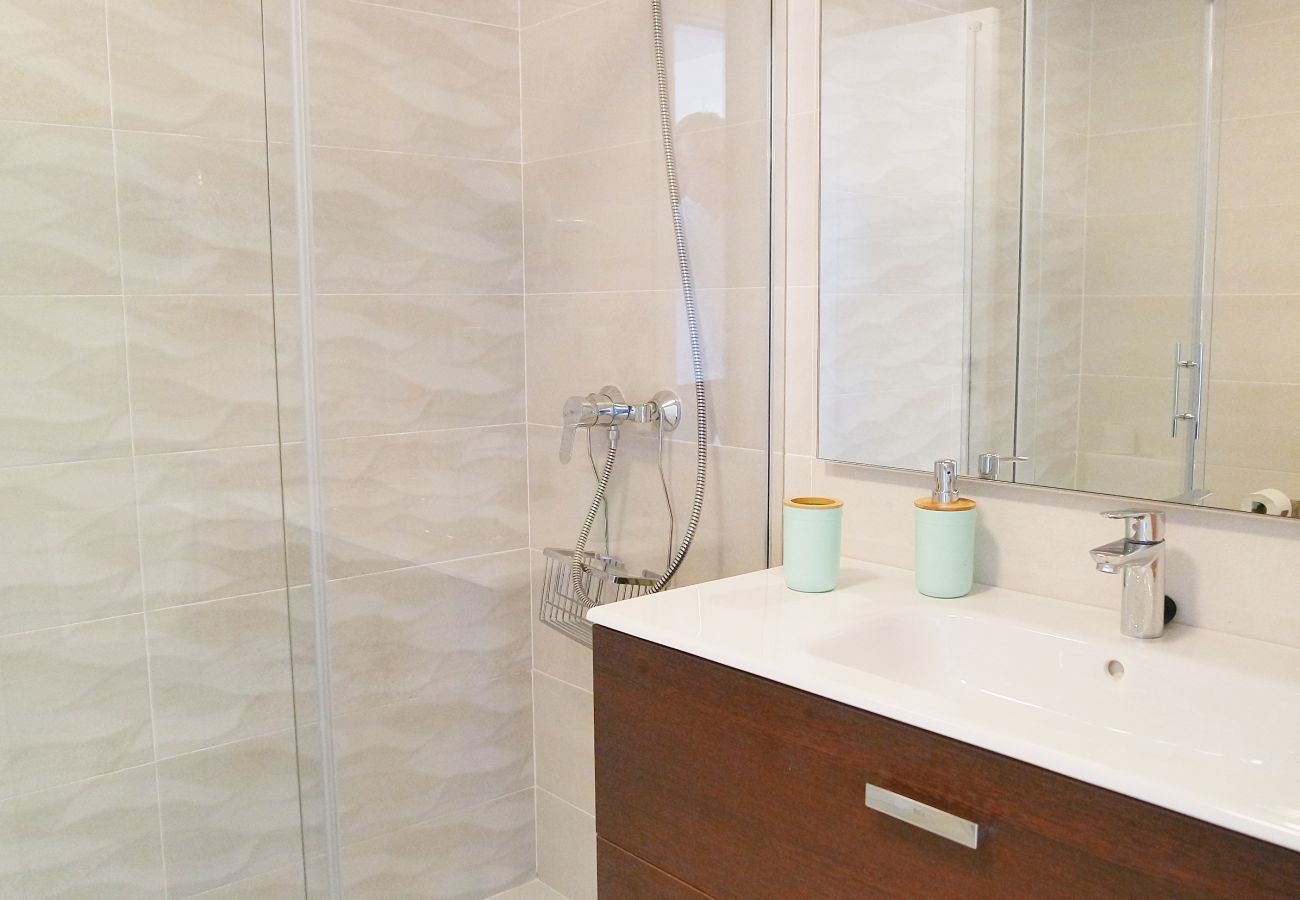 Apartamento en Isla Canela - Las Arenas - Playa de los Haraganes HLHA215P214