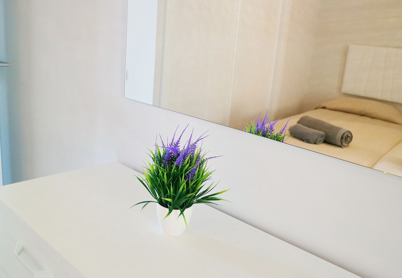 Apartamento en Isla Canela - Las Arenas - Playa de los Haraganes HLHA215P214