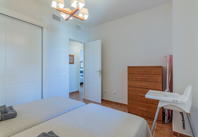 Apartamento en Isla Canela - Los Cisnes Atico - Playa de los Haraganes HLHC146P86 Apartamento en Isla Canela - Los Cisnes Atico - Playa de los Haraganes HLHC146P86