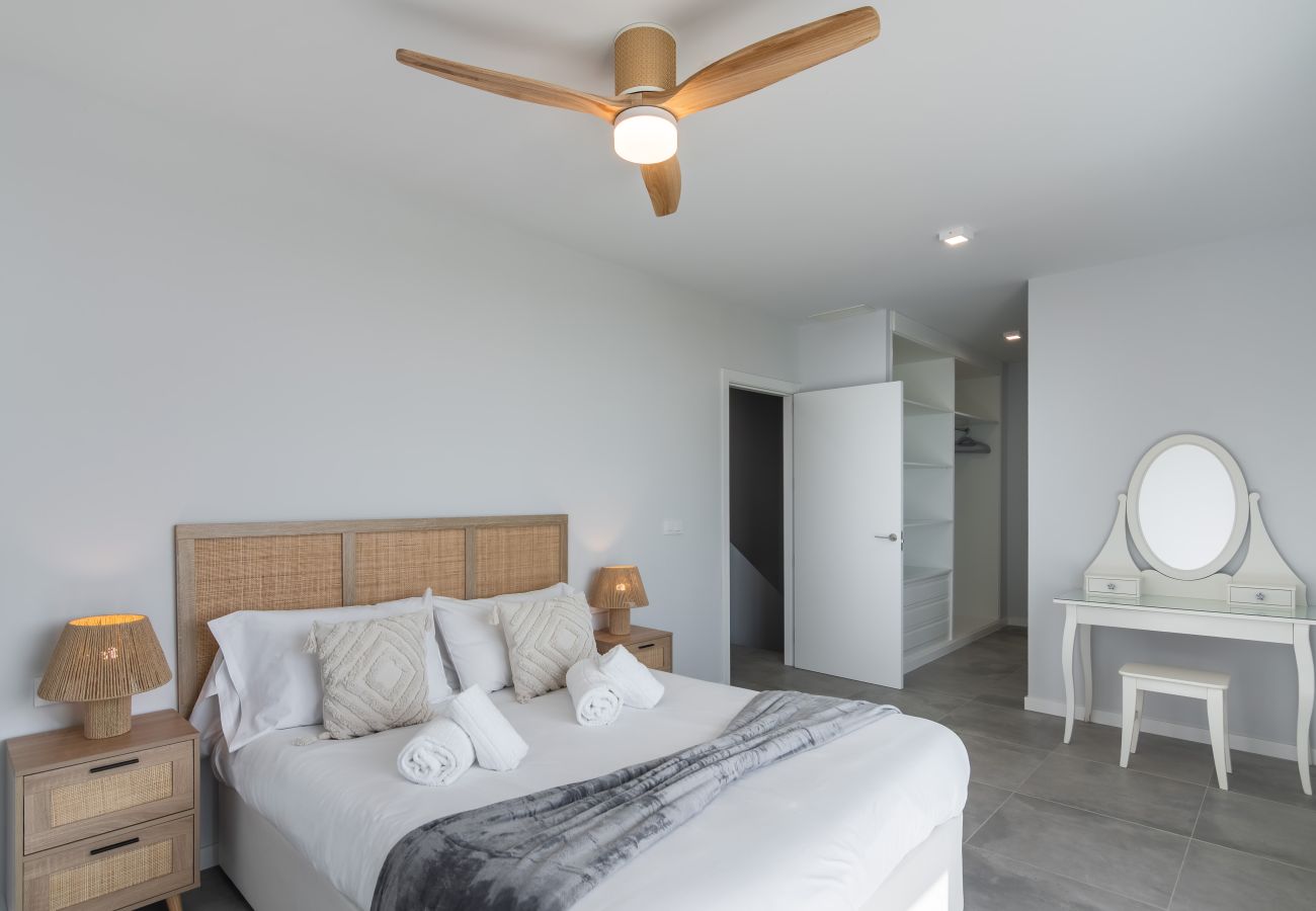 Chalet en Isla Canela - Chalet Las Marismas - Playa de los Haraganes HCHM8P00