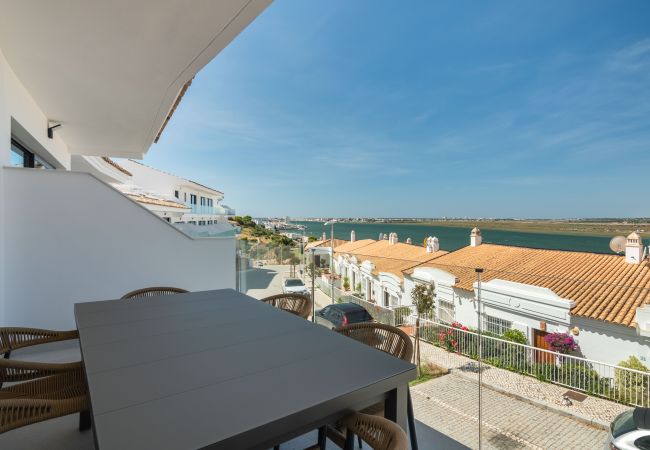 Apartamento en Ayamonte - Casas Riverview - Adosado premium Ayamonte AHR99P17