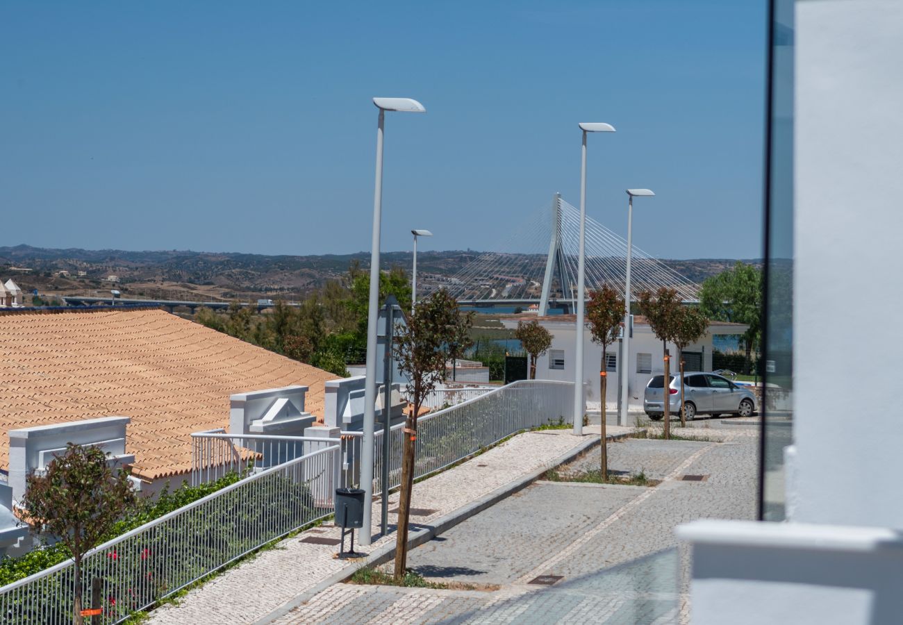 Apartamento en Ayamonte - Casas Riverview - Adosado premium Ayamonte AHR99P17