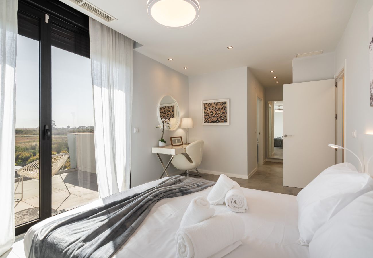 Chalet en Isla Canela - Chalet Las Marismas - Playa de los Haraganes HCHM3P00