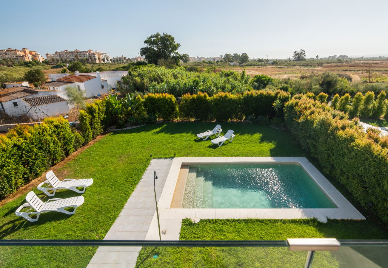 Chalet en Isla Canela - Chalet Las Marismas - Playa de los Haraganes HCHM3P00