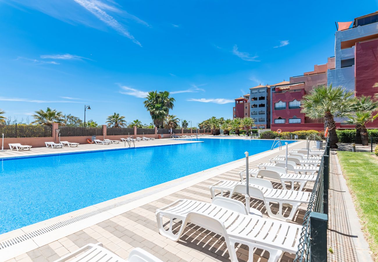 Lejlighed i Punta del Moral - Ground floor with 3 bedrooms with big terrace in first beach line