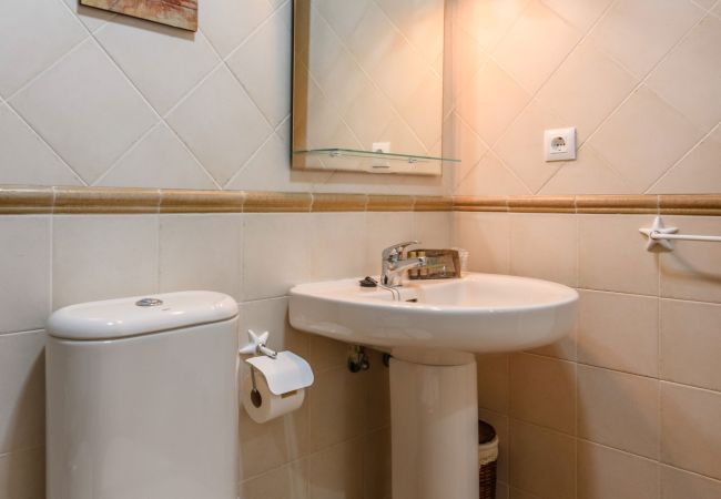 Ferienwohnung in Isla Canela - Los Cisnes - Haraganes Beach HLHC184P243 Ferienwohnung in Isla Canela - Los Cisnes - Haraganes Beach HLHC184P243