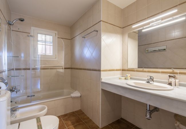 Ferienwohnung in Isla Canela - Los Cisnes Penthouse - Haraganes Beach HLHC268P128 Ferienwohnung in Isla Canela - Los Cisnes Penthouse - Haraganes Beach HLHC268P128