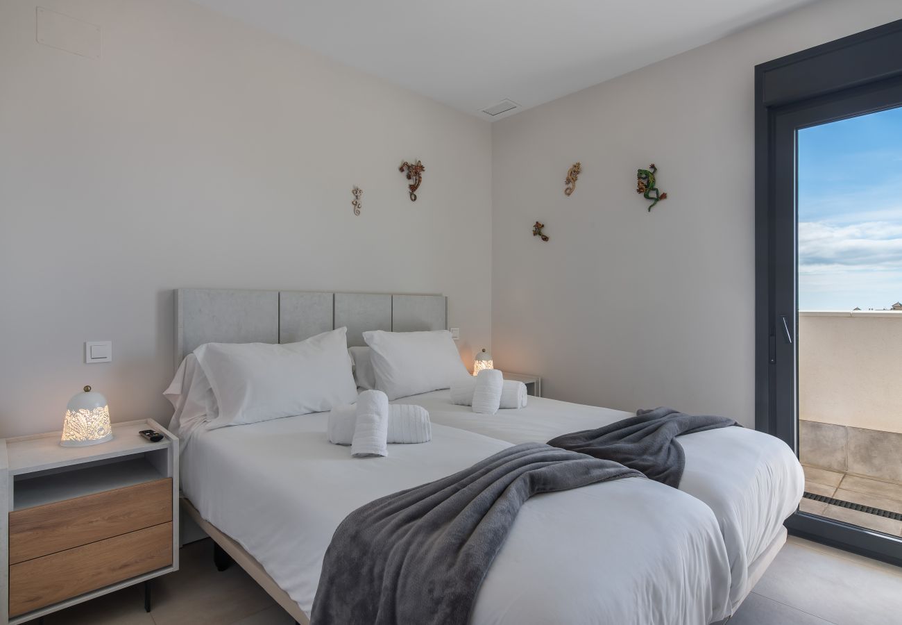 Ferienwohnung in Isla Canela - Los Flamencos Penthouse by Ĥ - Haraganes Beach HLHF4501P43