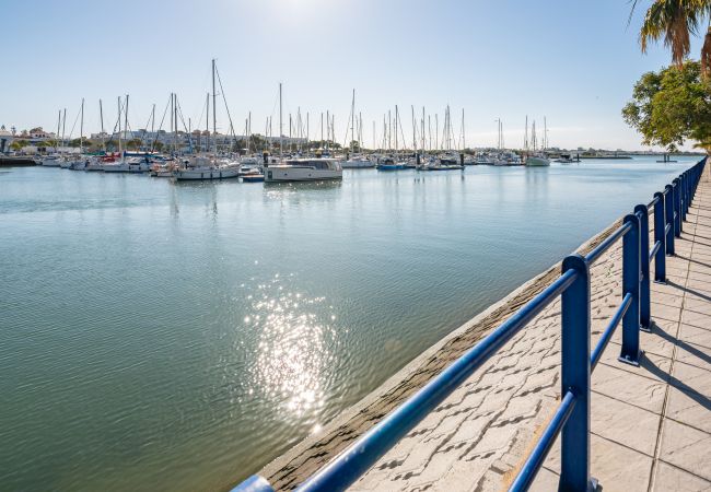 Appartement in Ayamonte - Apartamentos Cardenio Penthouse PLUS - Ayamonte Centre AEHCA3P01 Appartement in Ayamonte - Apartamentos Cardenio Penthouse PLUS - Ayamonte Centre AEHCA3P01