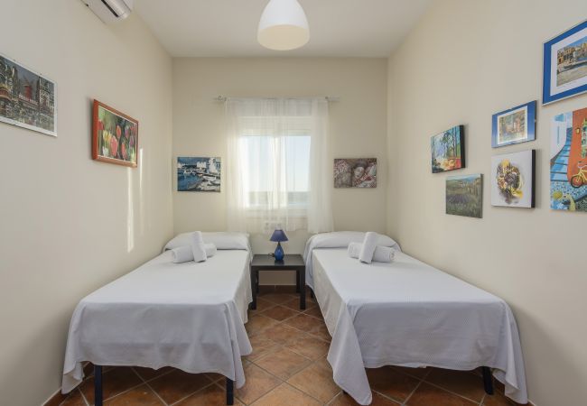 Rijhuis in Ayamonte - Mirador del Guadiana - Ayamonte AMHG27P27 Rijhuis in Ayamonte - Mirador del Guadiana - Ayamonte AMHG27P27