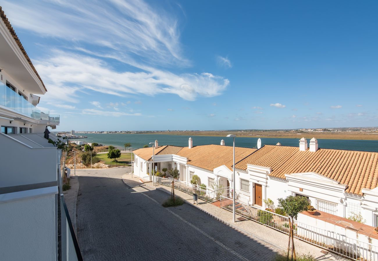 Appartement in Ayamonte - Casas Riverview - Adosado Luxury Ayamonte AHR87P11