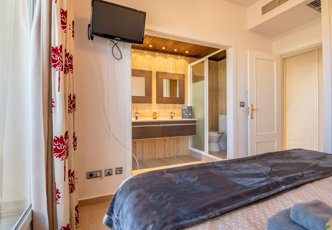 Apartment in Ayamonte - Apartamentos Cardenio Penthouse PLUS - Ayamonte Centre AEHCA3P01 Apartment in Ayamonte - Apartamentos Cardenio Penthouse PLUS - Ayamonte Centre AEHCA3P01