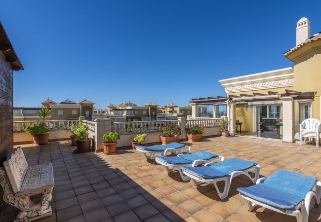 Apartamento em Isla Canela - Los Cisnes Penthouse - Haraganes Beach HLHC268P128 Apartamento em Isla Canela - Los Cisnes Penthouse - Haraganes Beach HLHC268P128