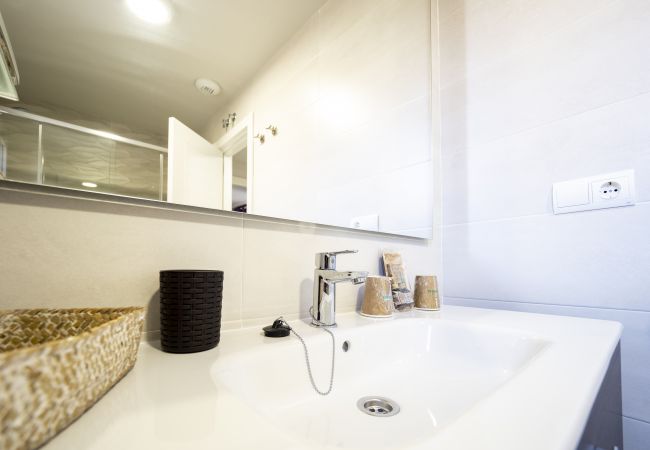 Apartamento em Isla Canela - Las Arenas - Haraganes Beach HLHA199P251 Apartamento em Isla Canela - Las Arenas - Haraganes Beach HLHA199P251