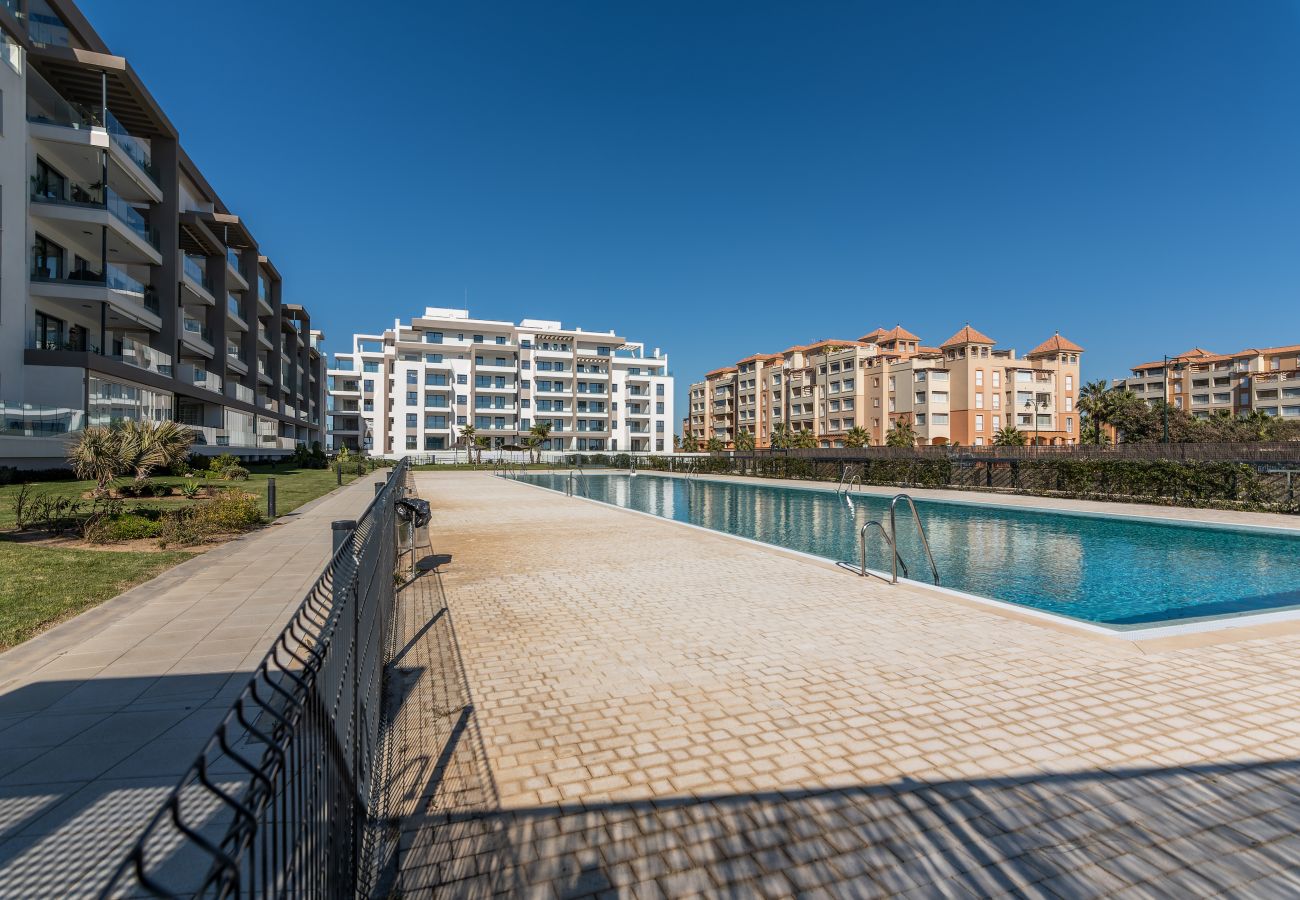 Apartamento em Isla Canela - Los Flamencos Penthouse by Ĥ - Haraganes Beach HLHF3502P18