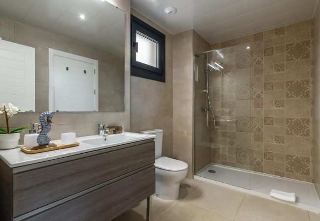 Apartamento em Isla Canela - Los Flamencos by Ĥ - Haraganes Beach HLHF4203PE56 Apartamento em Isla Canela - Los Flamencos by Ĥ - Haraganes Beach HLHF4203PE56