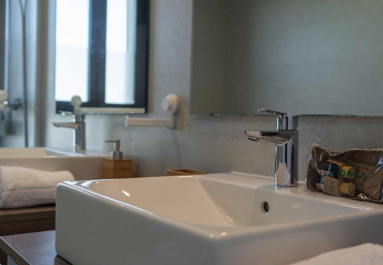 Apartamento em Isla Canela - Ocean Homes by Ĥ - Haraganes Beach HOHH4304PE8