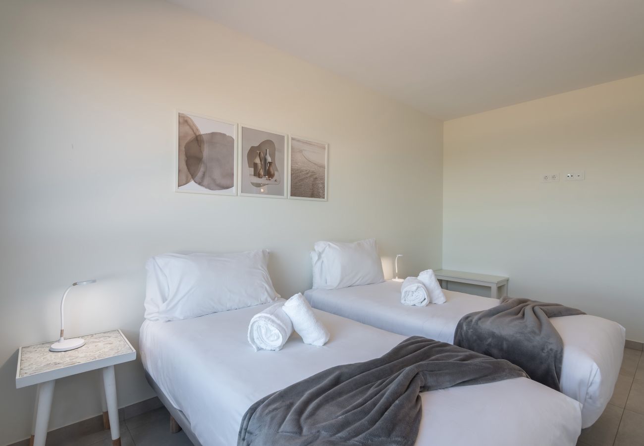 Apartamento em Isla Canela - Ocean Homes by Ĥ - Haraganes Beach HOHH4304PE8