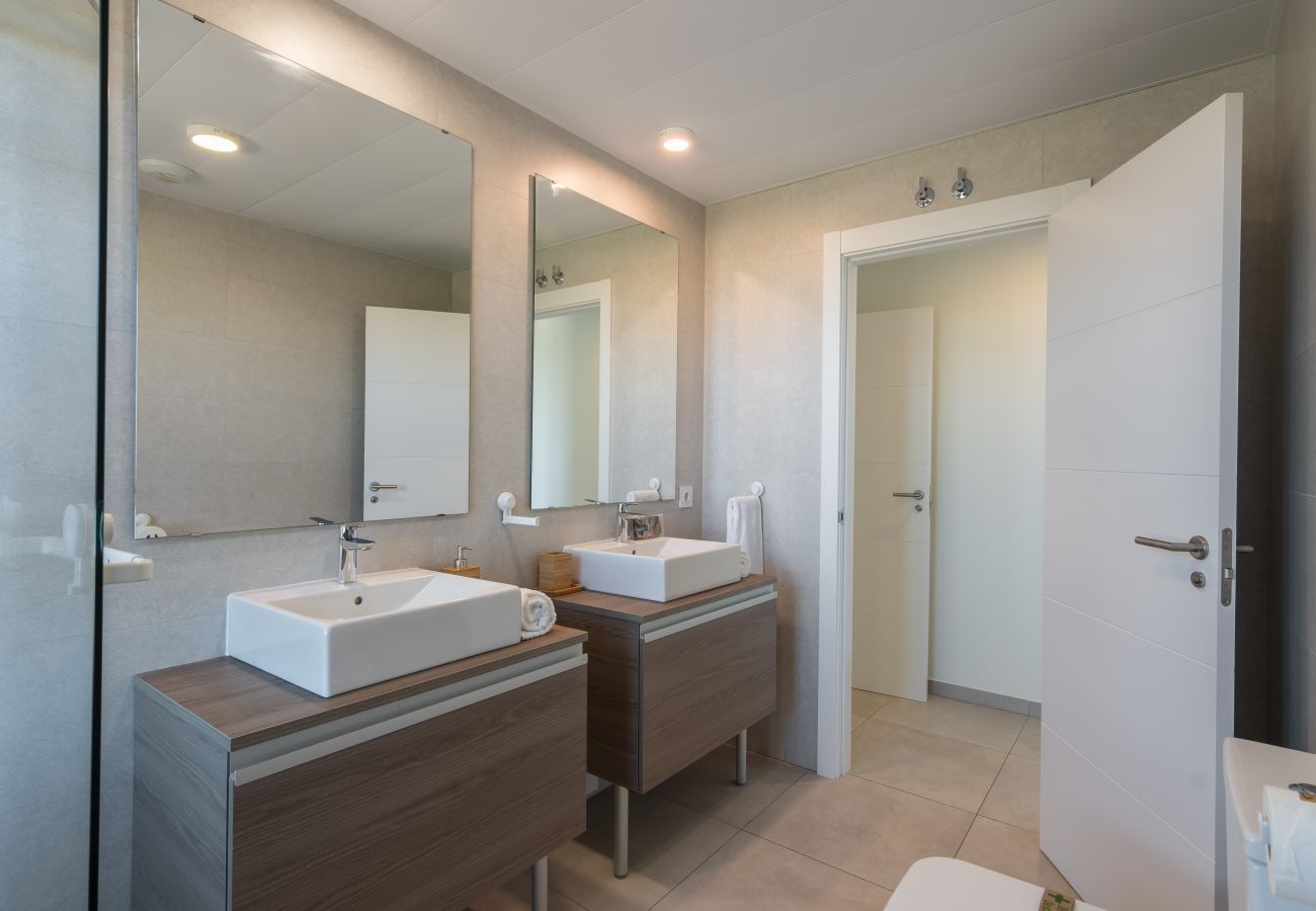 Apartamento em Isla Canela - Ocean Homes by Ĥ - Haraganes Beach HOHH4304PE8