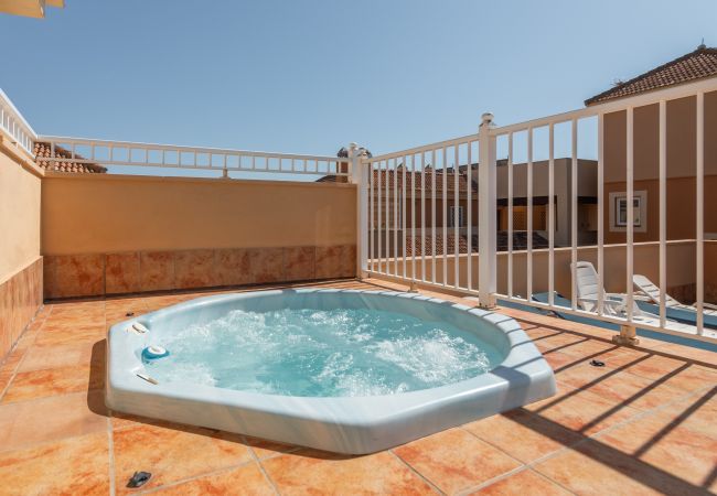 Lägenhet i Isla Canela - Las Arenas - Haraganes Beach HLHA69P12 Lägenhet i Isla Canela - Las Arenas - Haraganes Beach HLHA69P12