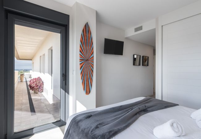 Lägenhet i Isla Canela - Los Flamencos Penthouse by Ĥ - Haraganes Beach HLHF4501P43 Lägenhet i Isla Canela - Los Flamencos Penthouse by Ĥ - Haraganes Beach HLHF4501P43