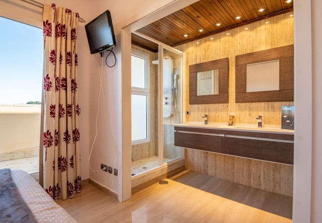 Lägenhet i Ayamonte - Apartamentos Cardenio Penthouse PLUS - Ayamonte Centre AEHCA3P01 Lägenhet i Ayamonte - Apartamentos Cardenio Penthouse PLUS - Ayamonte Centre AEHCA3P01