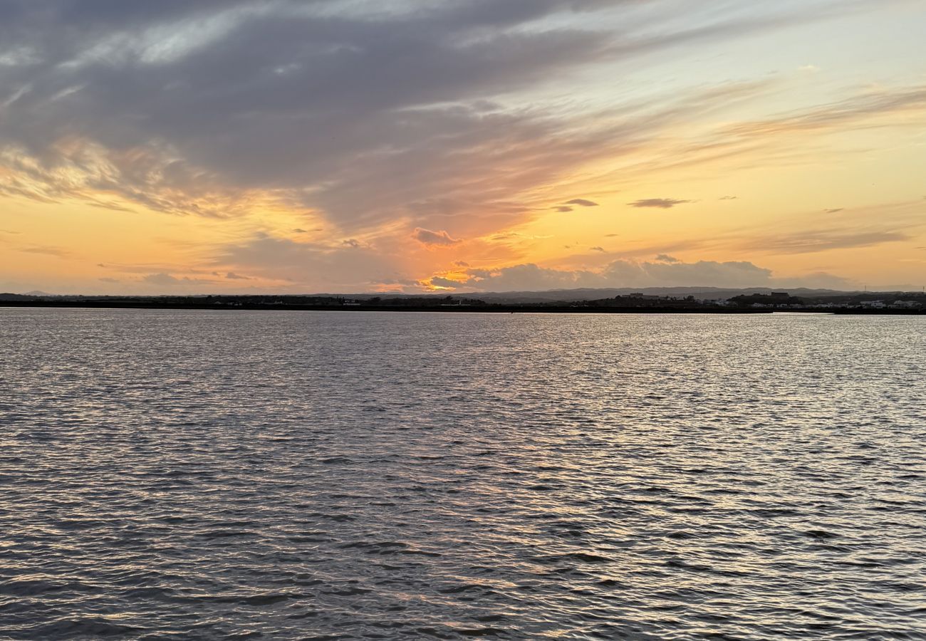 Lägenhet i Ayamonte - Apartamentos Puerto  - Centro Ayamonte AEHP31P87